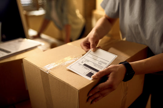 How to Save on International Shipping Costs with a Courier Service