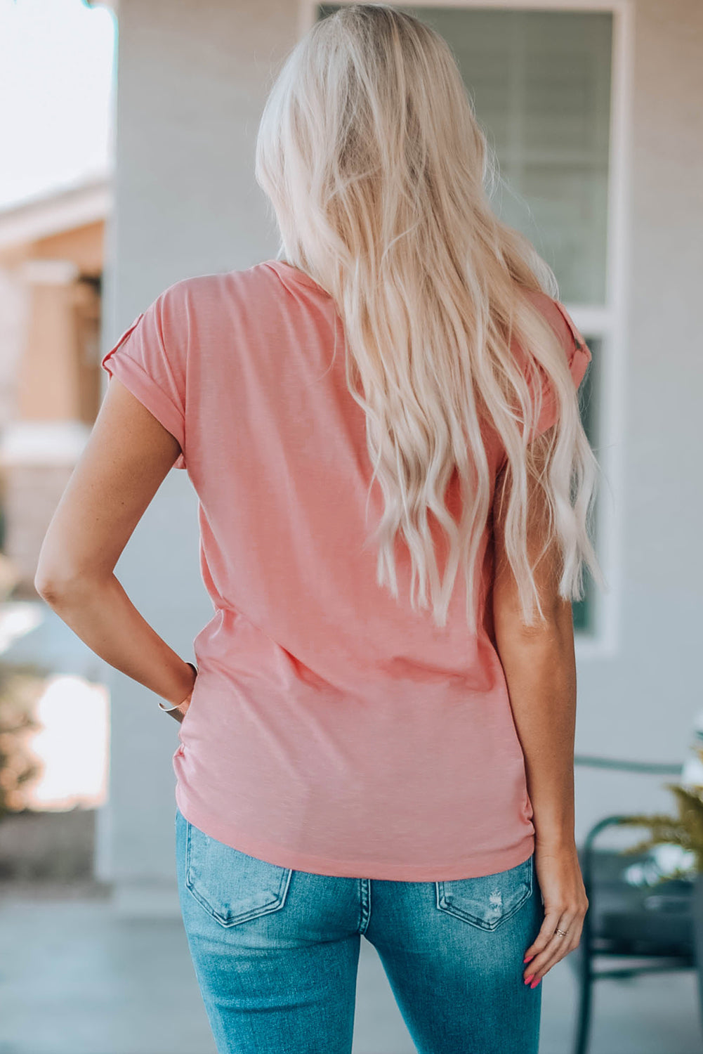 Camiseta con botones y manga enrollable para mujer