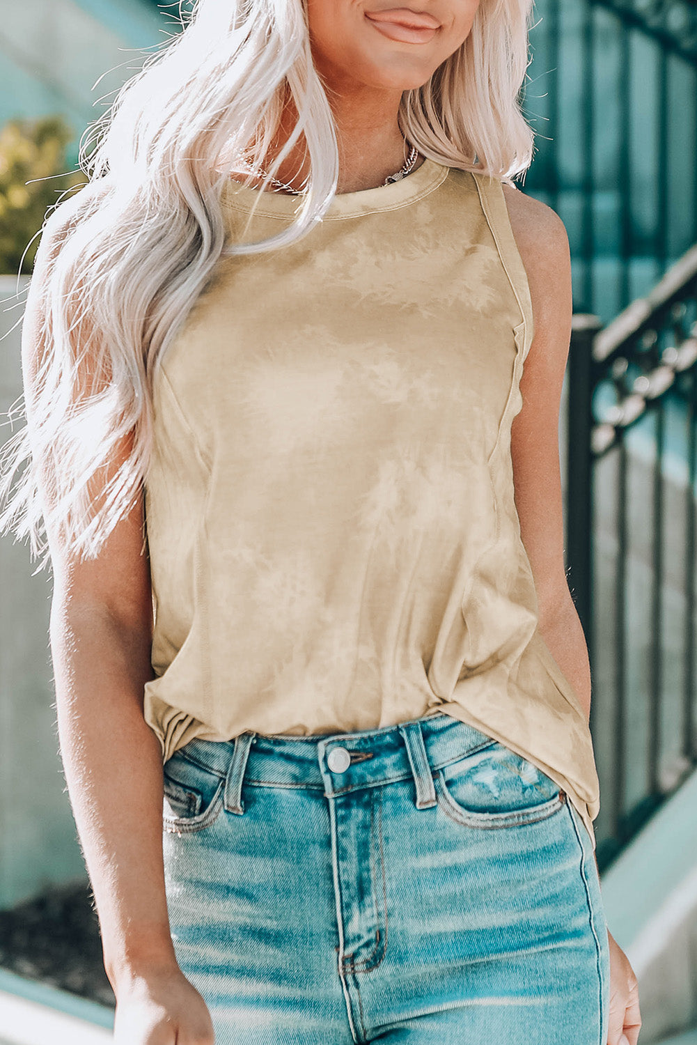 Camiseta sin mangas con cuello redondo y teñido anudado