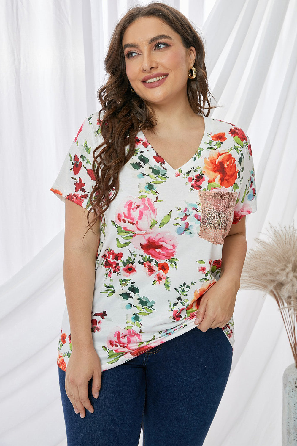 Plus Size Floral Print Sequin Pocket Tee