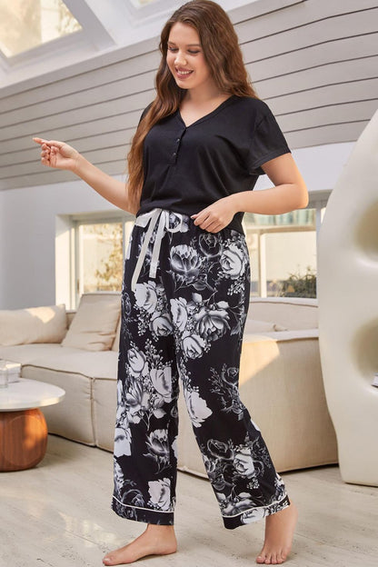 Conjunto de salón de talla grande con cuello en V y pantalones florales