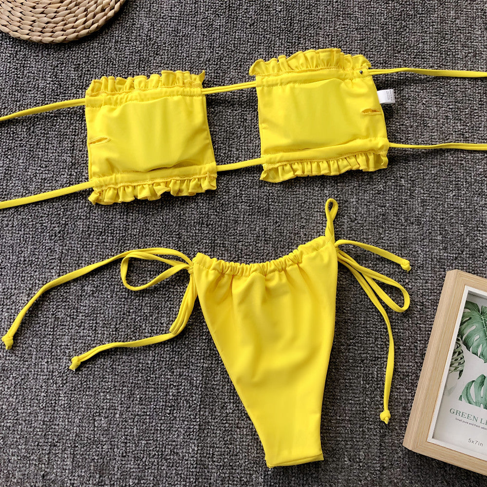 Conjunto de bikini fruncido con ribete de volantes