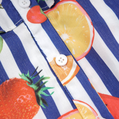 Camisa sin mangas con cuello a rayas de frutas