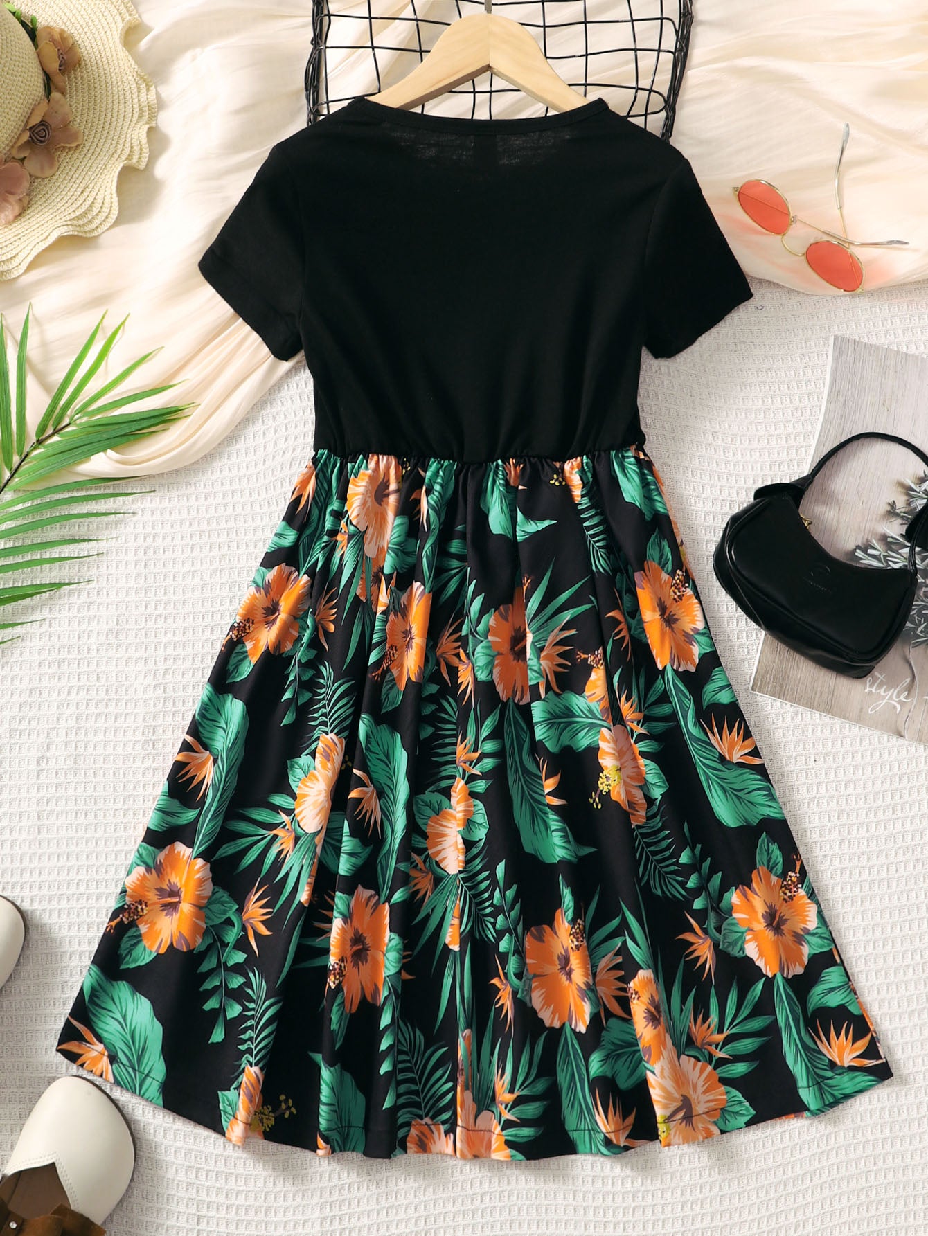 Floral Round Neck Short Sleeve Dress