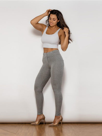 Leggings de cintura alta con detalles en contraste de tamaño completo