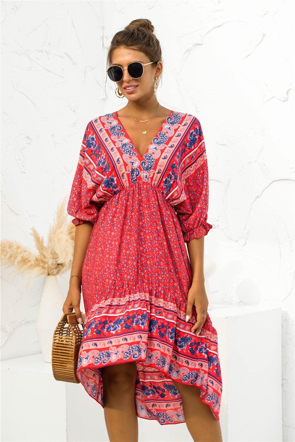 Vestido bohemio estampado con cuello en V