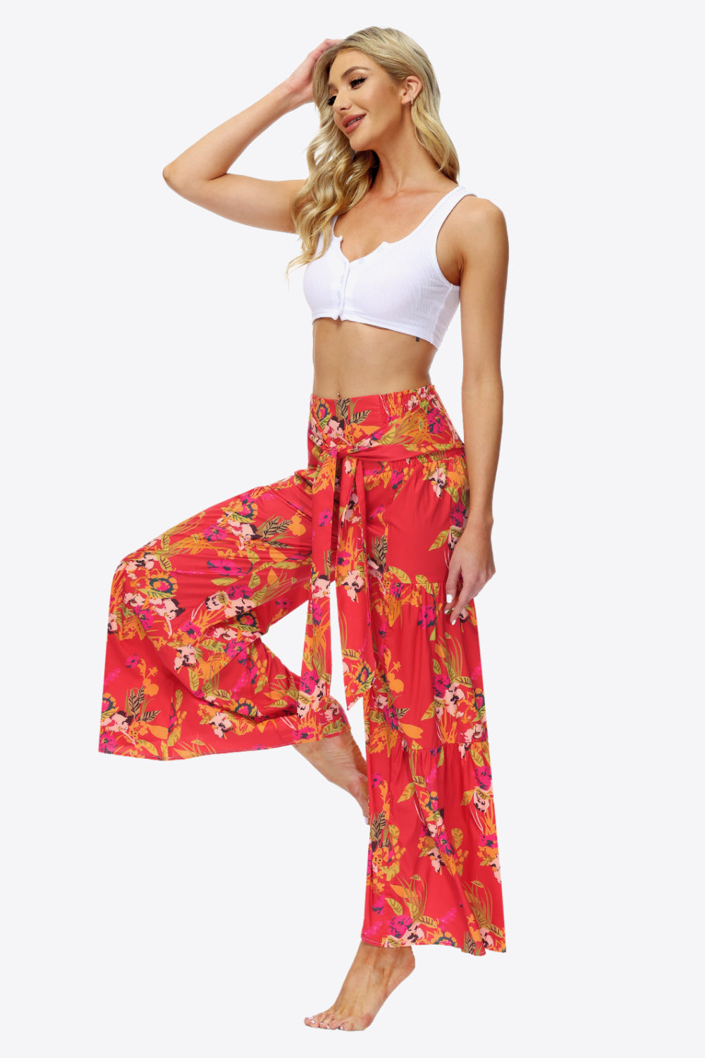 Culottes escalonados con lazo floral en la cintura