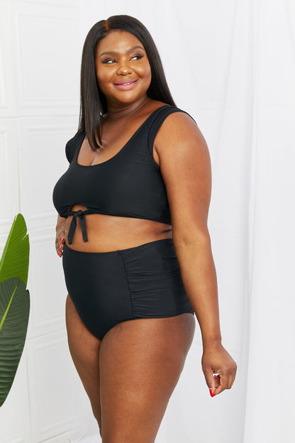 Conjunto de top de baño corto y braguitas fruncidas en negro de Marina West Swim Sanibel