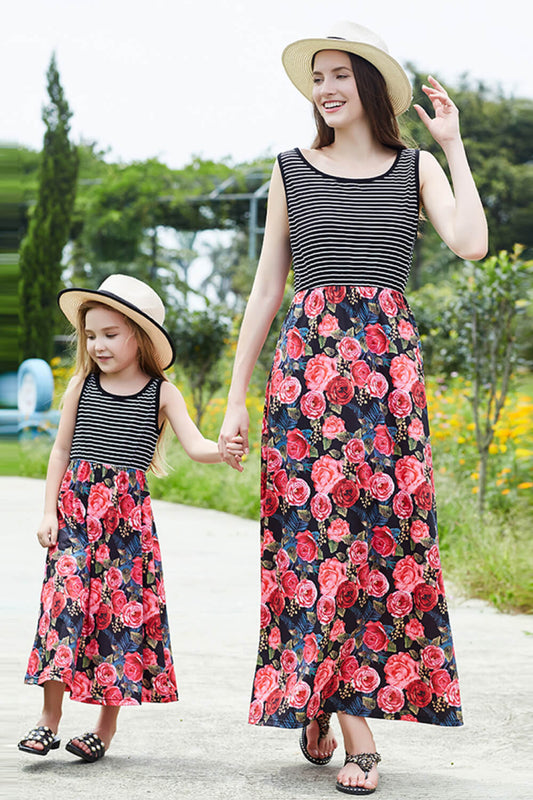 Vestido de mujer a rayas con empalme floral