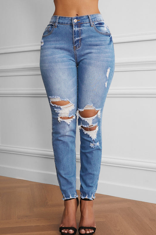 Jeans de corte sin rematar con dobladillo deshilachado