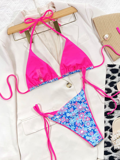 Conjunto de bikini con lazo lateral y cuello halter floral