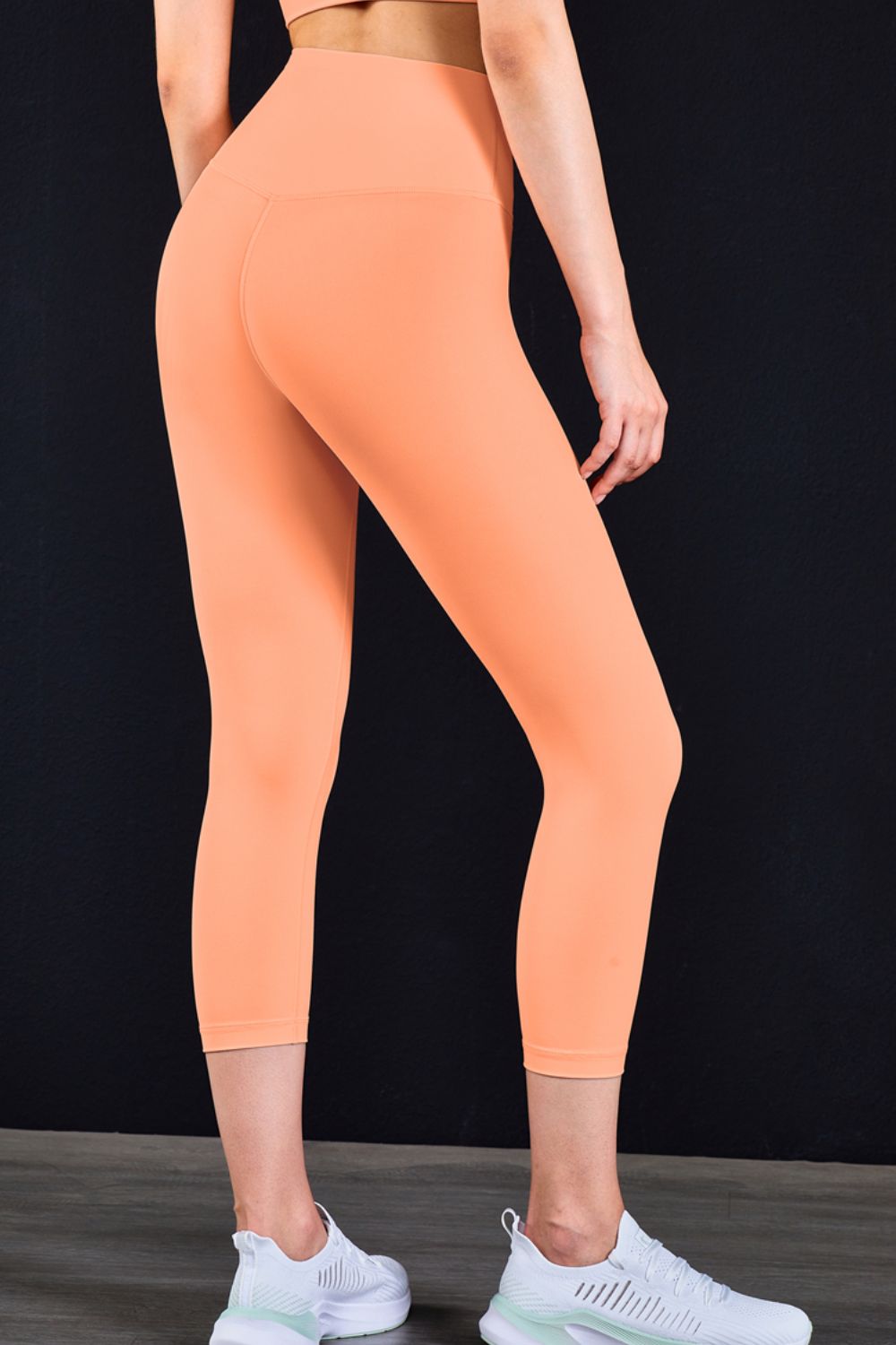 Leggings de yoga recortados con cintura elástica Feel Like Skin