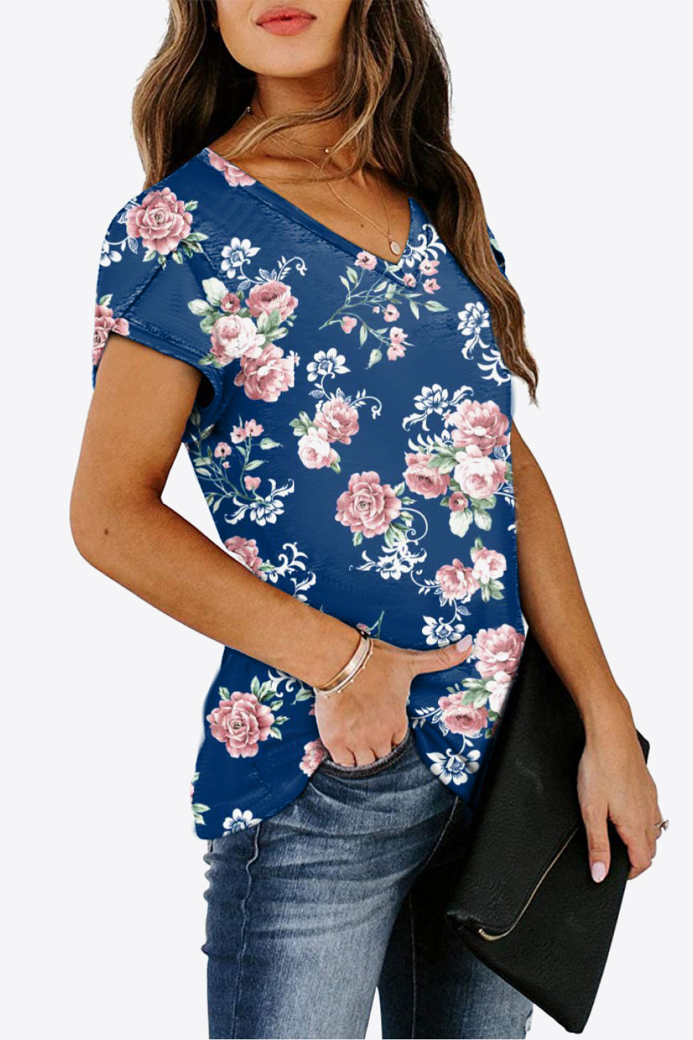 Blusa estampada con manga de pétalos y cuello en V