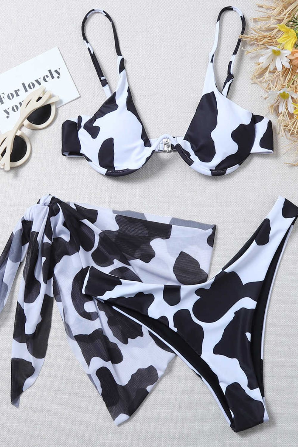 Conjunto de baño de tres piezas con estampado animal