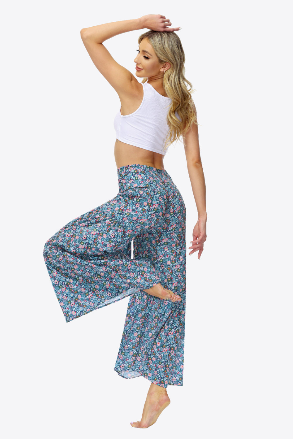 Culottes escalonados con lazo floral en la cintura