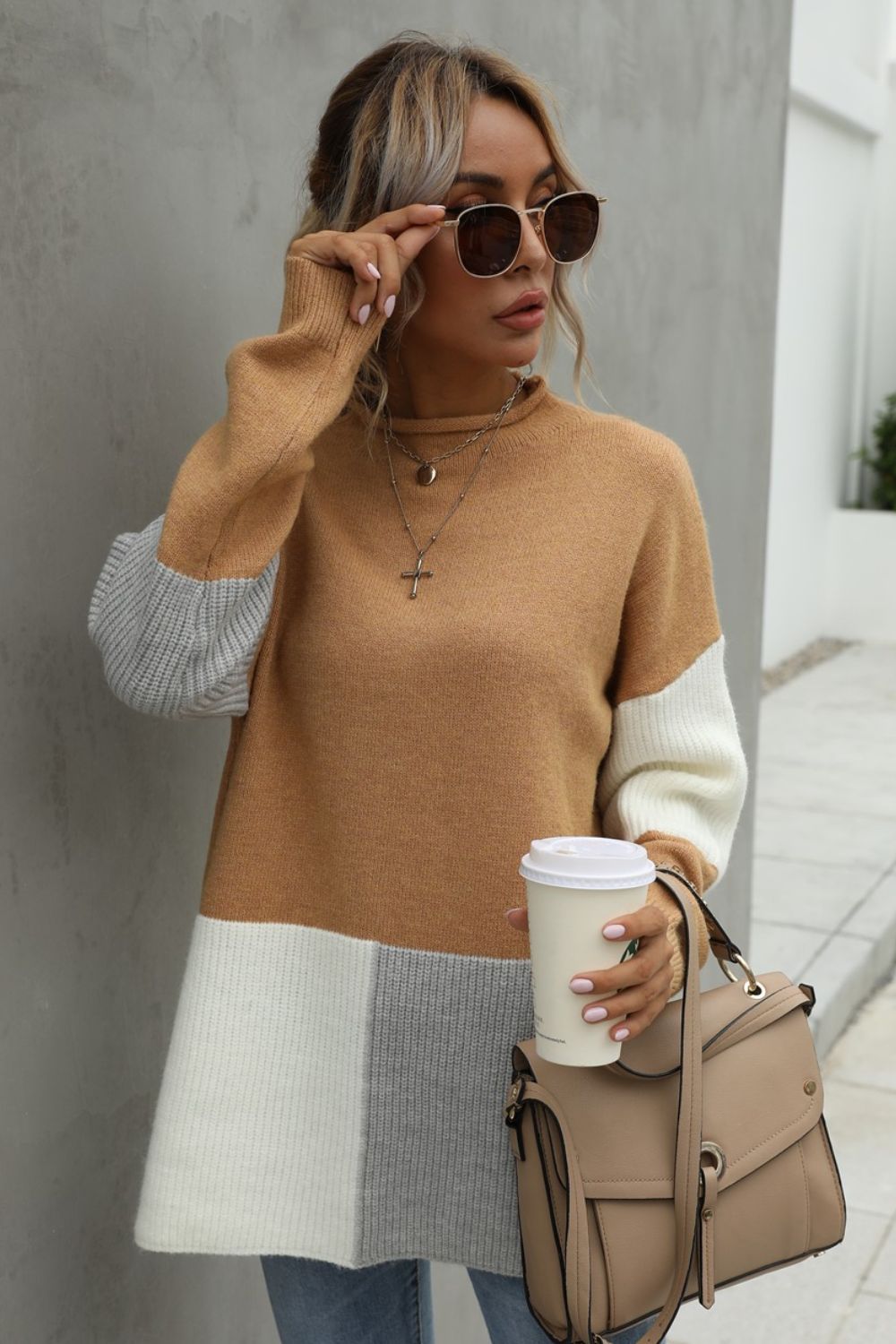 Color Block Round Neck Knit Pullover