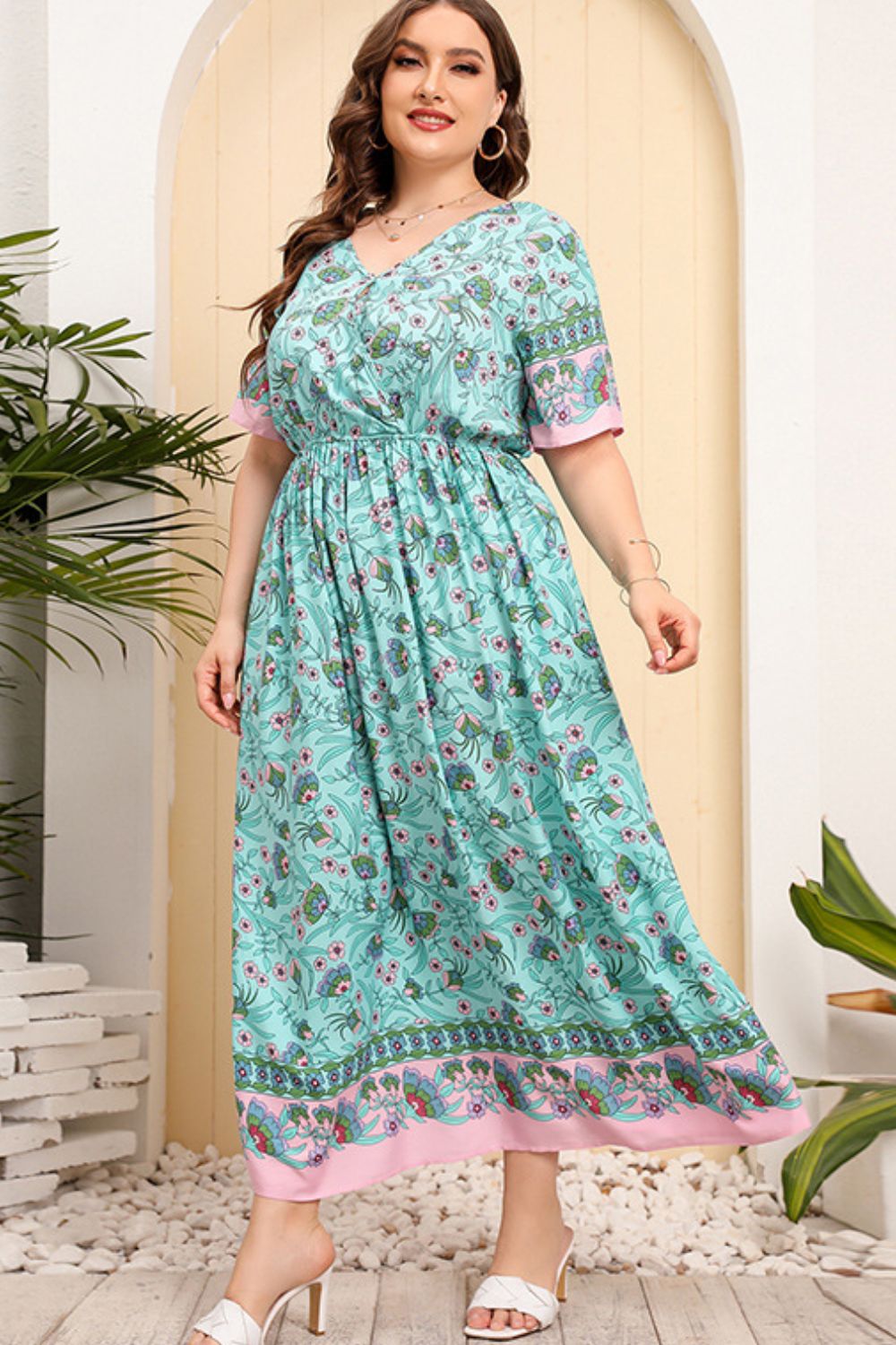 Plus Size Bohemian V-Neck Short Sleeve Maxi Dress