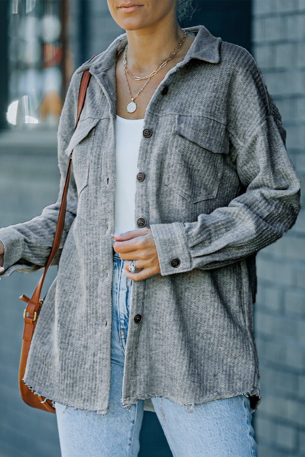 Chaqueta tipo camisa texturizada con botones y bolsillos