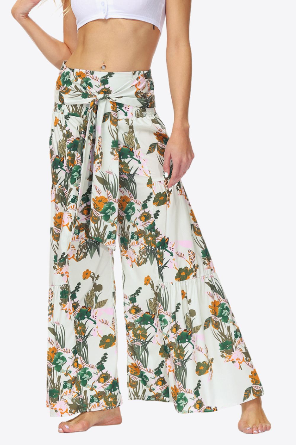 Culottes escalonados con lazo floral en la cintura