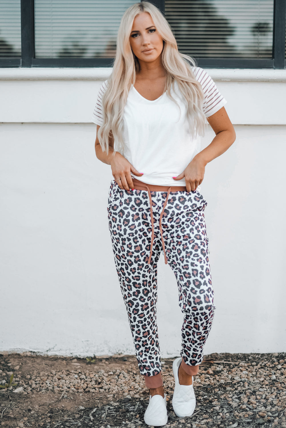 Pantalones jogger con cintura elástica y estampado de leopardo