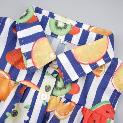 Camisa sin mangas con cuello a rayas de frutas