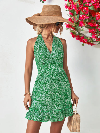 Vestido floral con volantes en el bajo y cuello halter de Ditsy