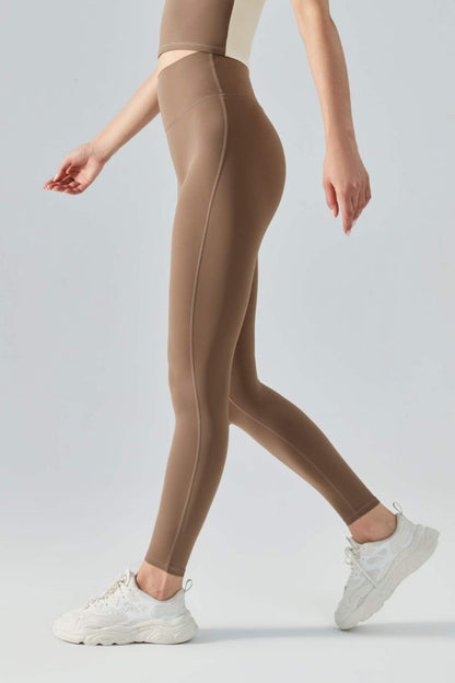 Leggings activos con pretina ancha