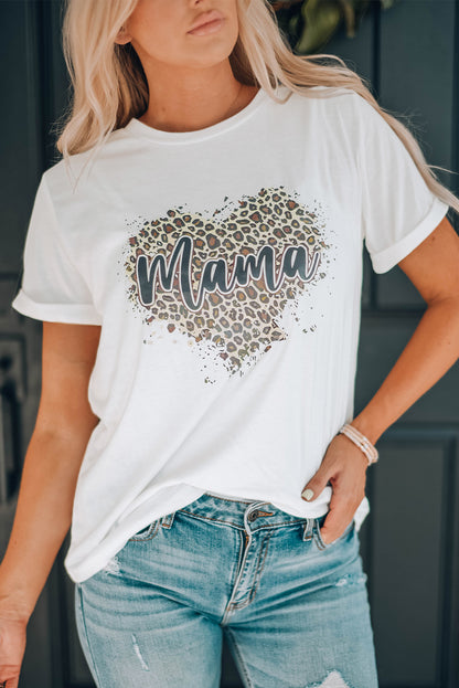 Camiseta con gráfico de corazón de leopardo de MAMA