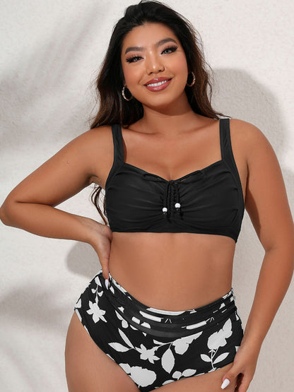 Conjunto de bikini con detalles fruncidos estampados de talla grande