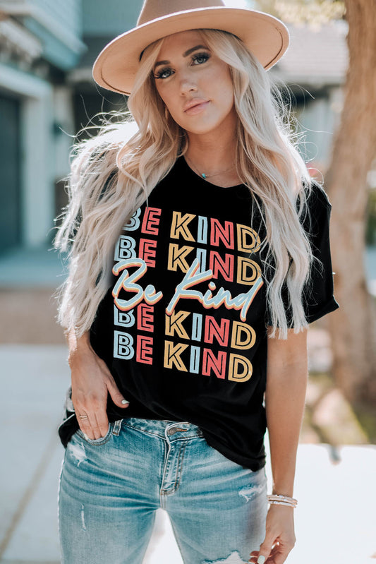 Camiseta de manga corta con gráfico BE KIND