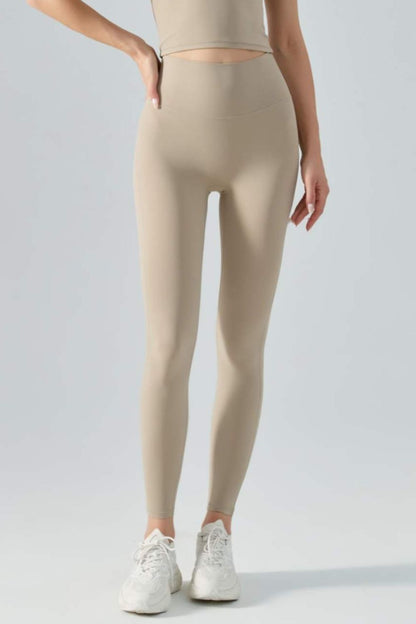 Leggings activos con pretina ancha