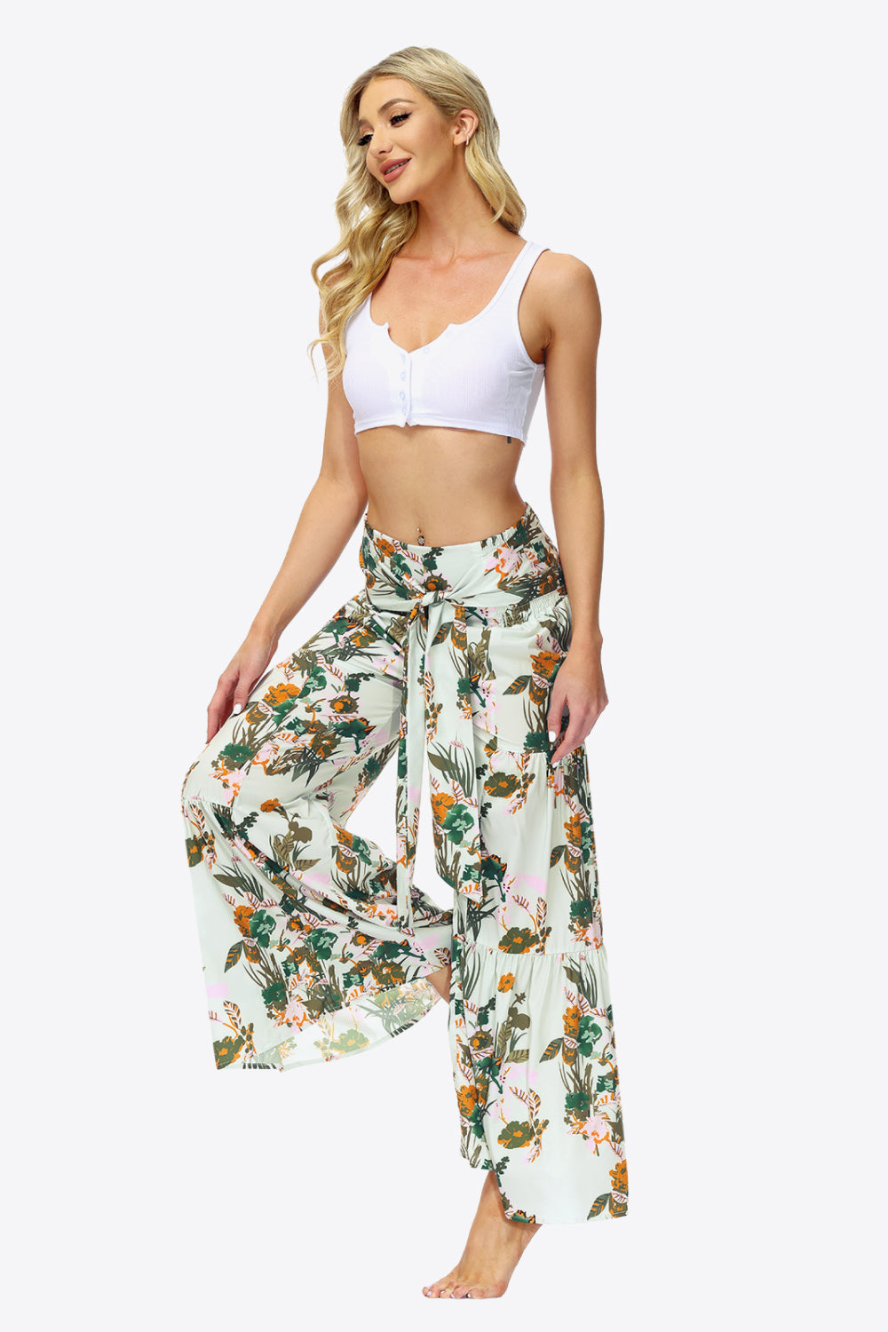 Culottes escalonados con lazo floral en la cintura