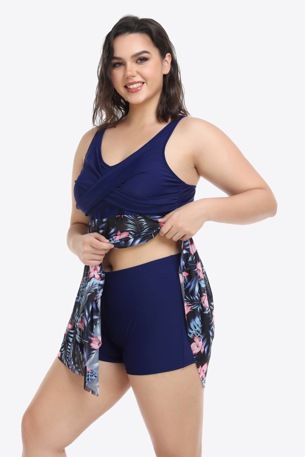 Traje de baño de dos piezas con dobladillo asimétrico floral en dos tonos de talla grande