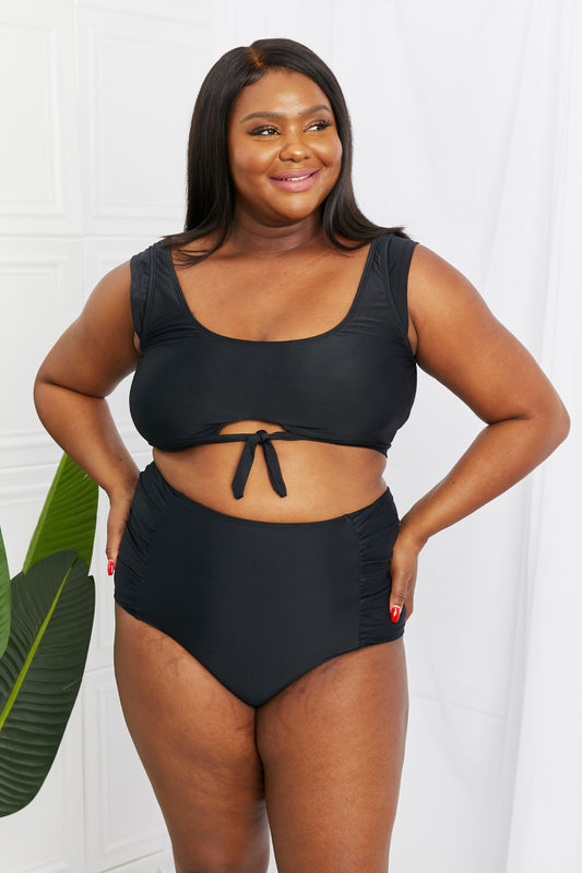 Conjunto de top de baño corto y braguitas fruncidas en negro de Marina West Swim Sanibel