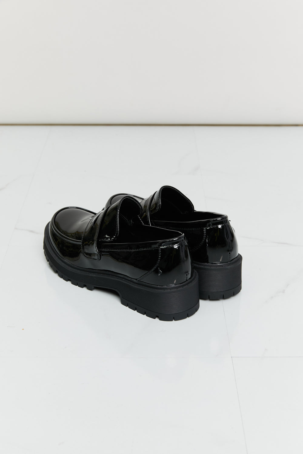 Forever Link Round Toe Loafers