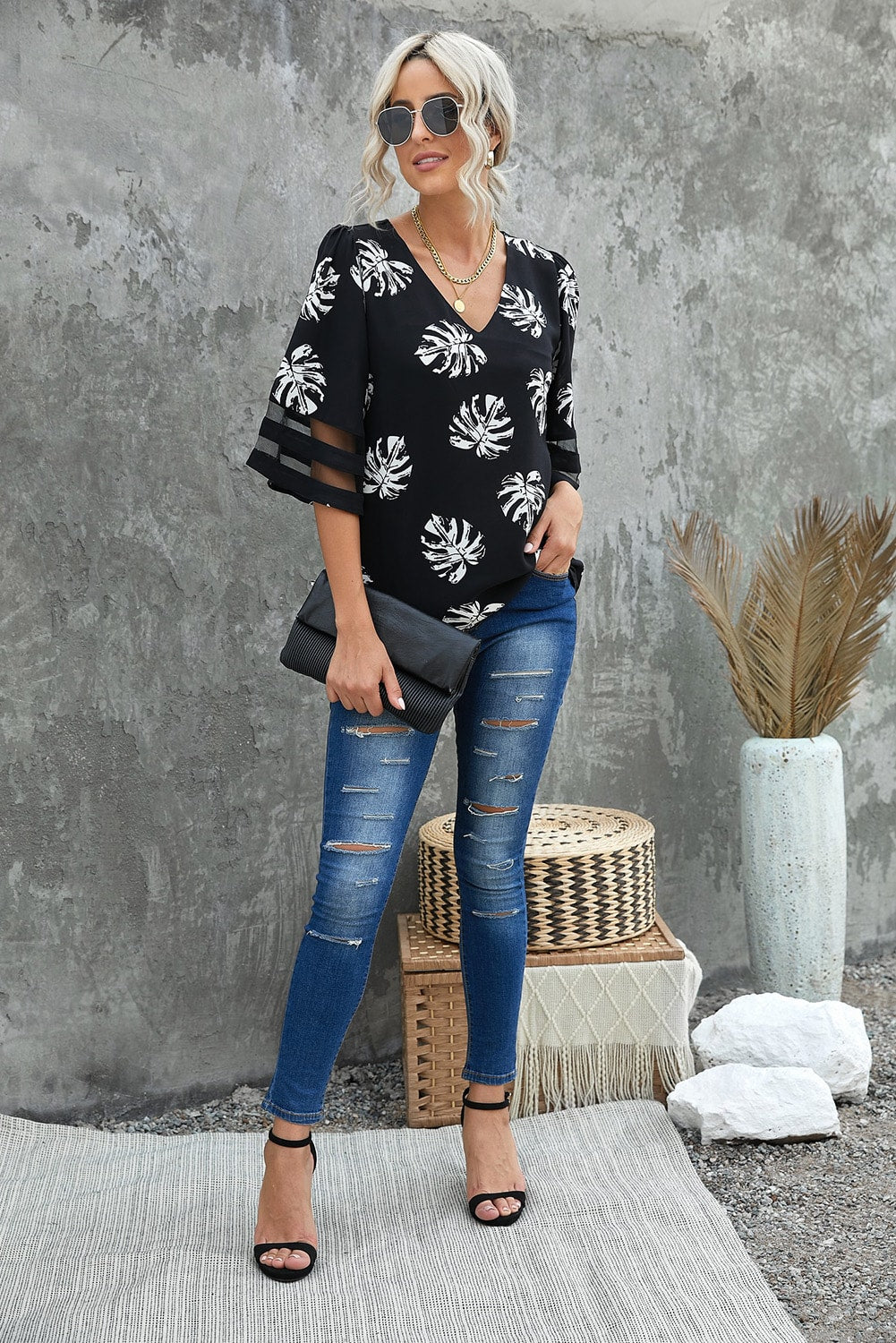 Botanical Print V-Neck Puff Sleeve Blouse