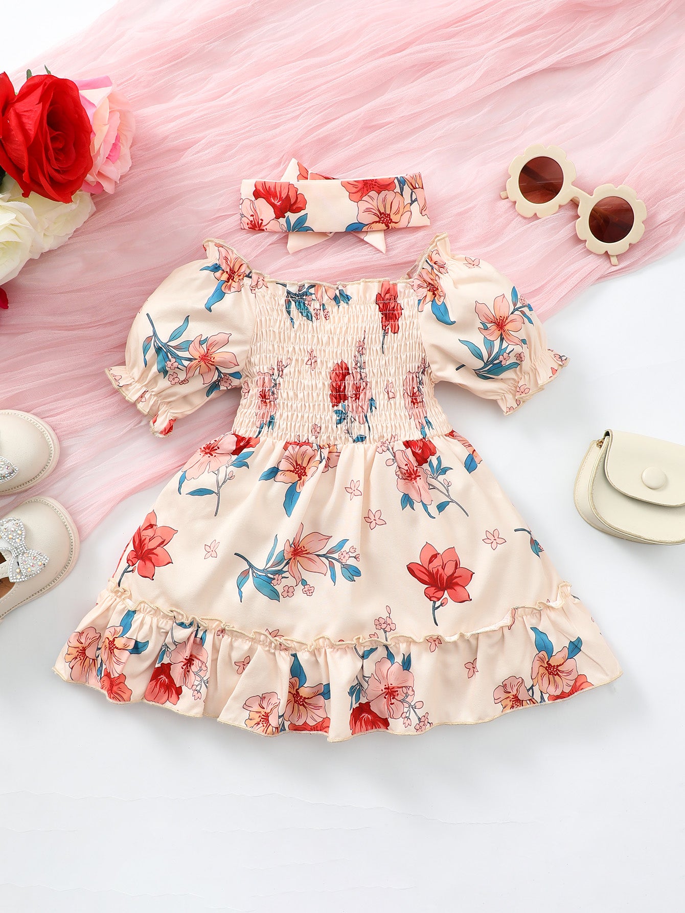 Vestido de bebé niña con ribete fruncido floral fruncido