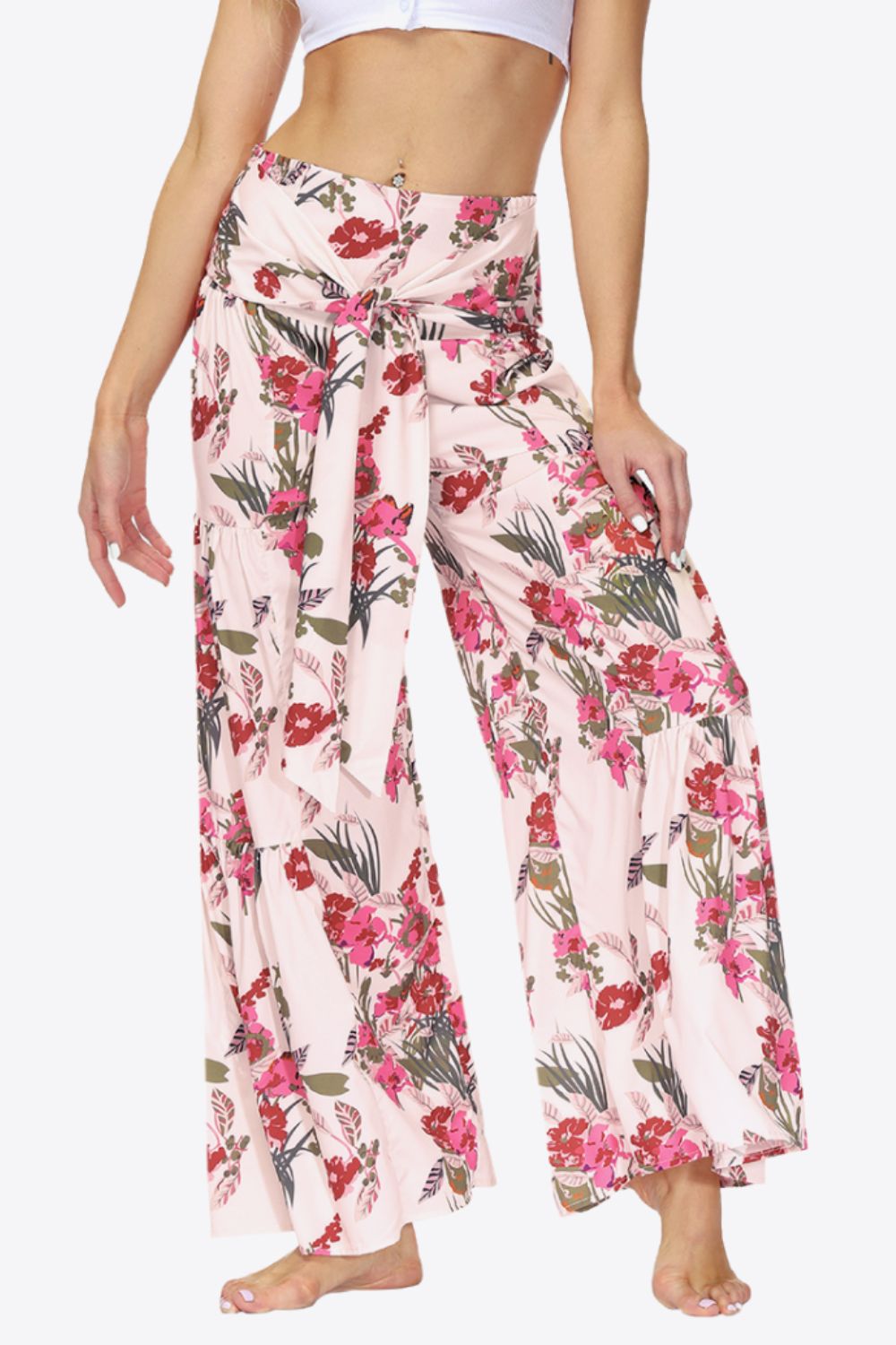 Culottes escalonados con lazo floral en la cintura