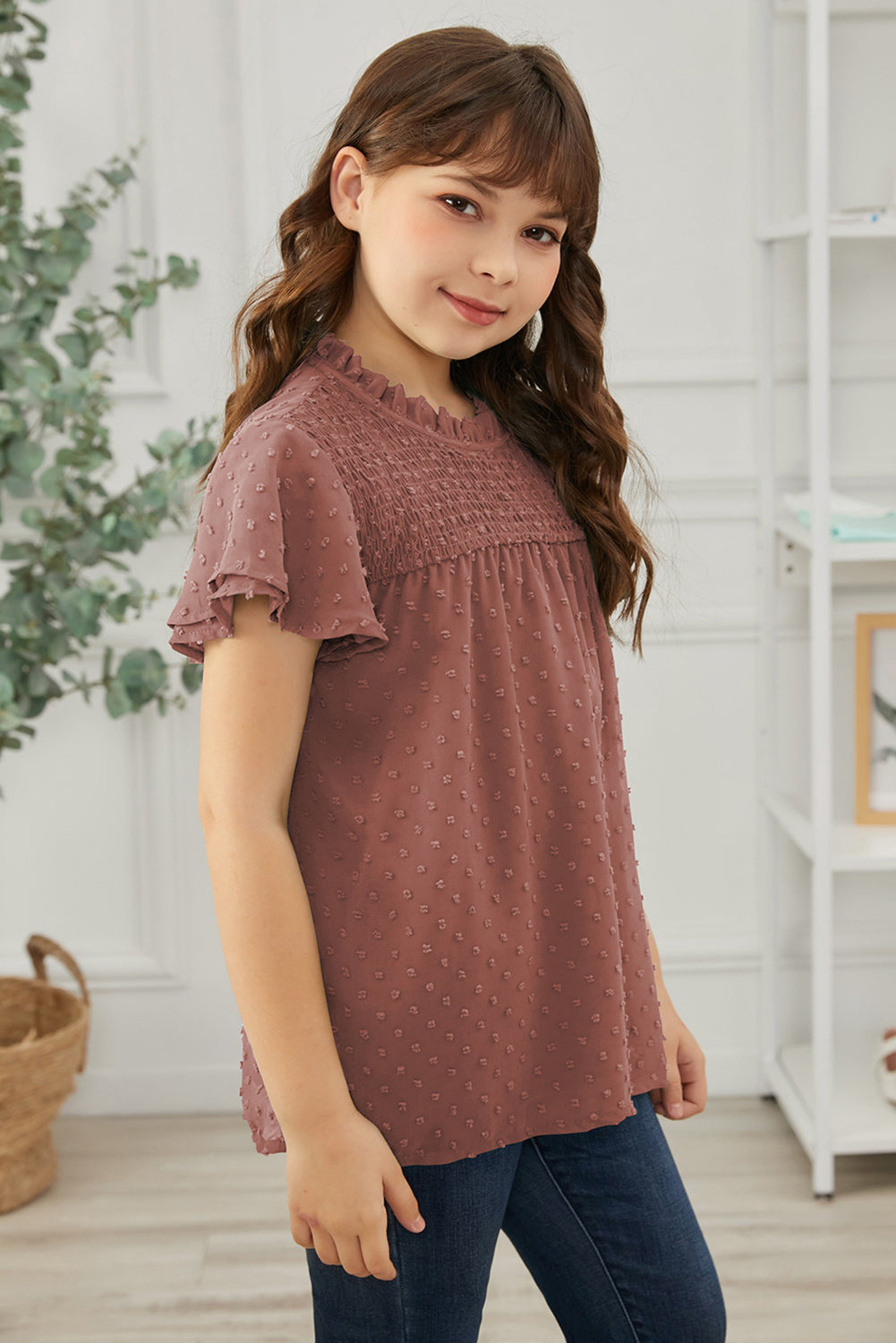 Blusa de manga volante con fruncido de lunares suizos para niñas