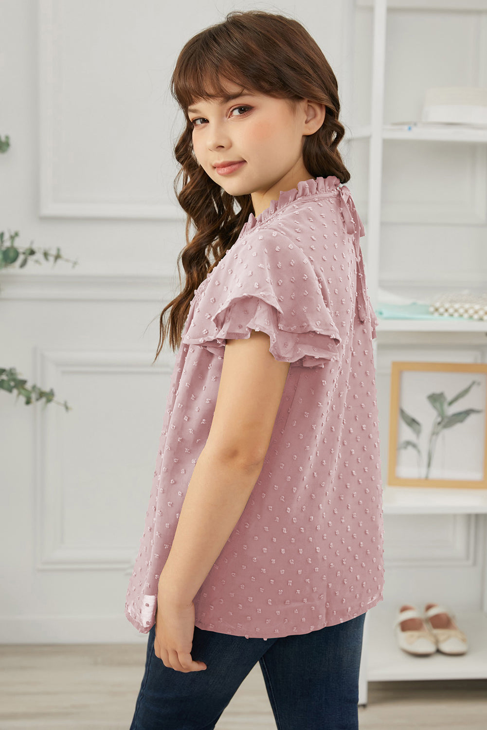 Blusa de manga volante con fruncido de lunares suizos para niñas