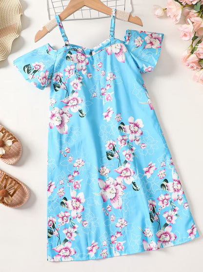 Vestido de niña floral con hombros descubiertos y mangas acampanadas